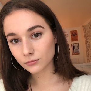 Meet your Posher, Hope